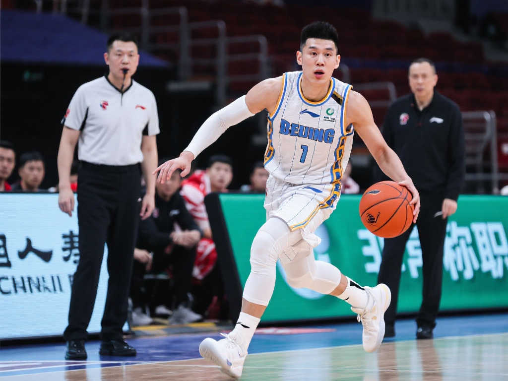 北京G1取胜!队长与球迷一致点赞:投篮顺下兼具球权处理,表现无可挑剔 北京G1取胜!队长与球迷一致点赞:投篮顺下兼具球权处理,表现无可挑剔