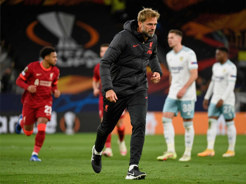 欧联16强出炉：利物浦与勒沃库森强势领跑